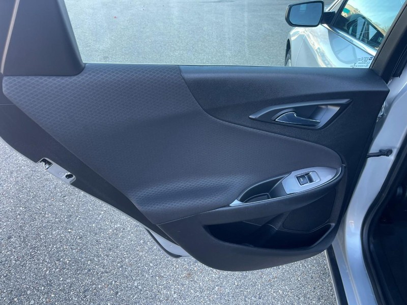 Chevrolet Malibu Vehicle Image 17