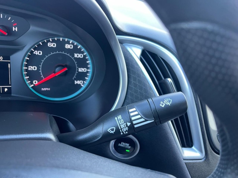 Chevrolet Malibu Vehicle Image 24