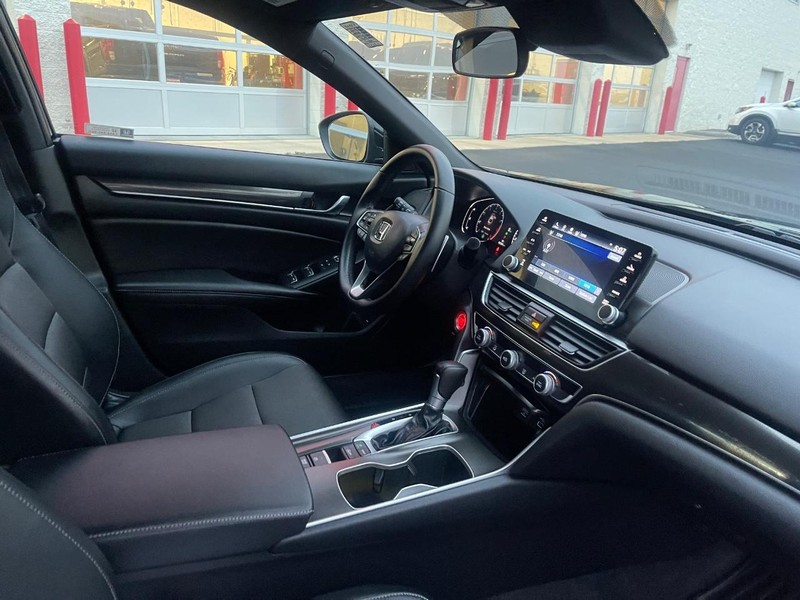Honda Accord Sedan Vehicle Image 04