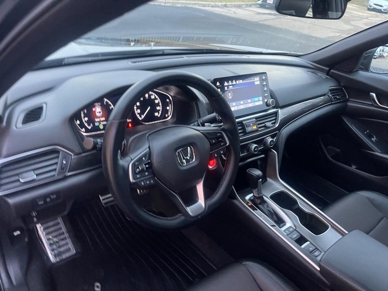 Honda Accord Sedan Vehicle Image 13
