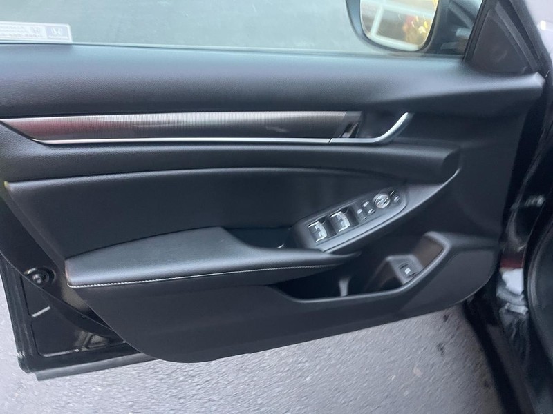 Honda Accord Sedan Vehicle Image 14