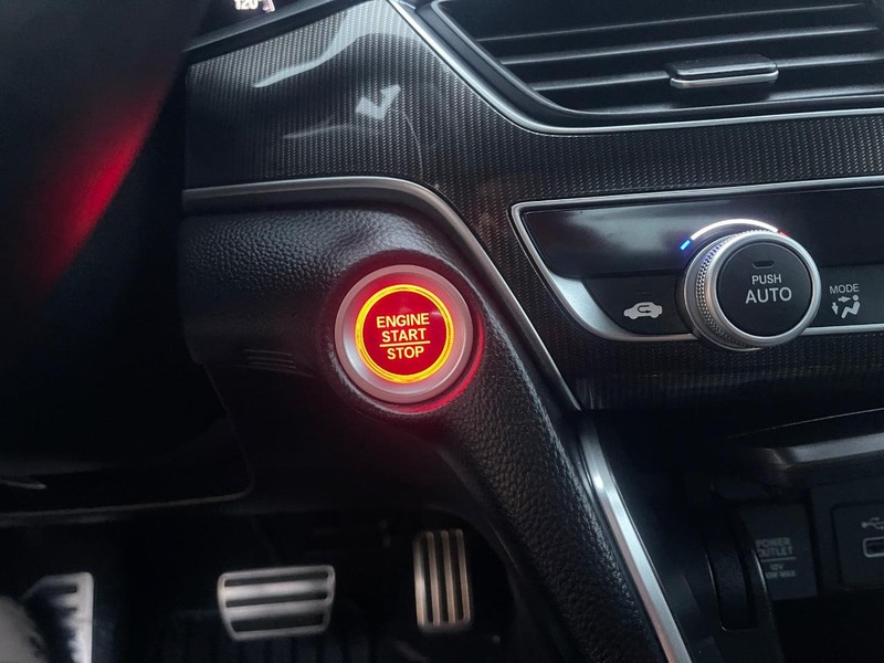 Honda Accord Sedan Vehicle Image 17