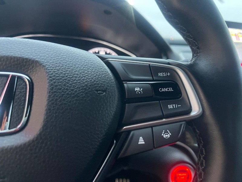 Honda Accord Sedan Vehicle Image 19