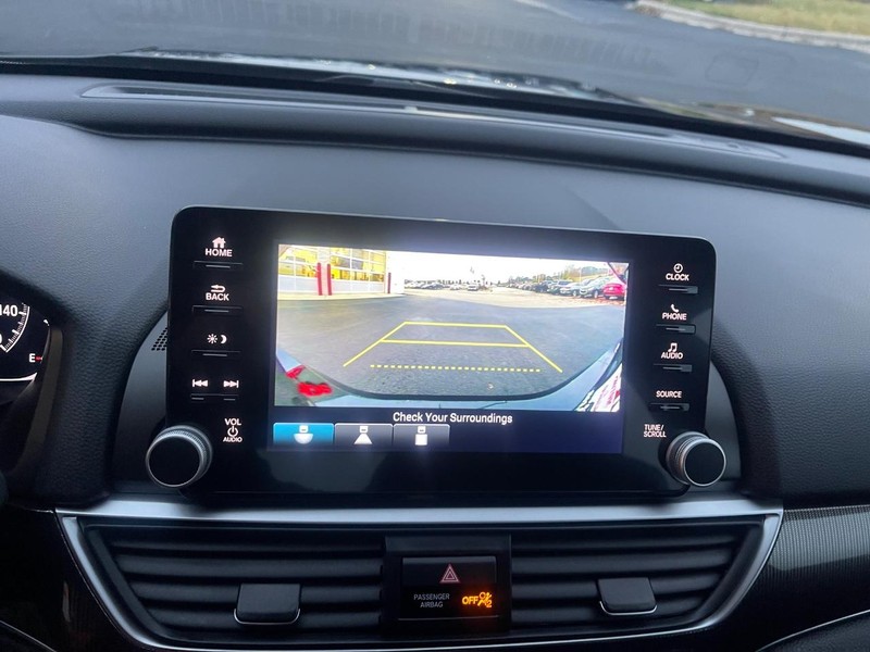 Honda Accord Sedan Vehicle Image 21