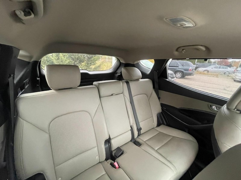 Hyundai Santa Fe Sport Vehicle Image 04