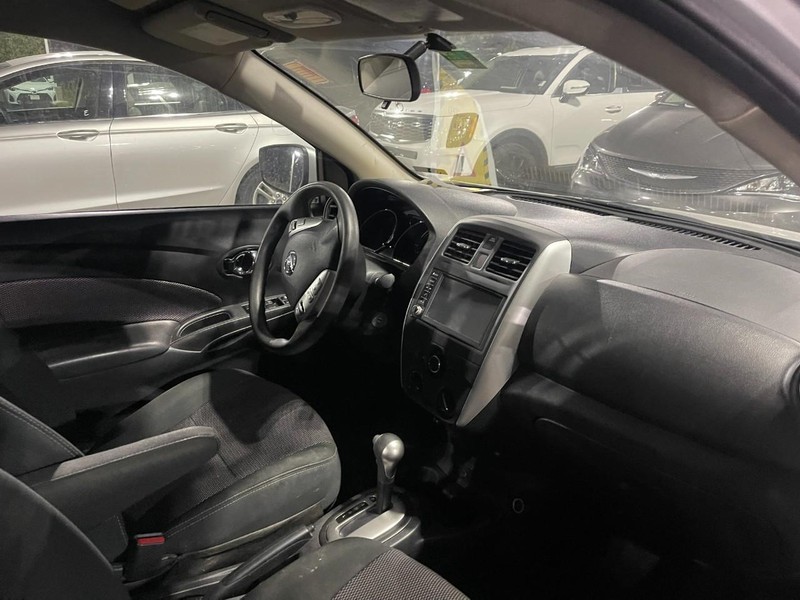 Nissan Versa Sedan Vehicle Image 02