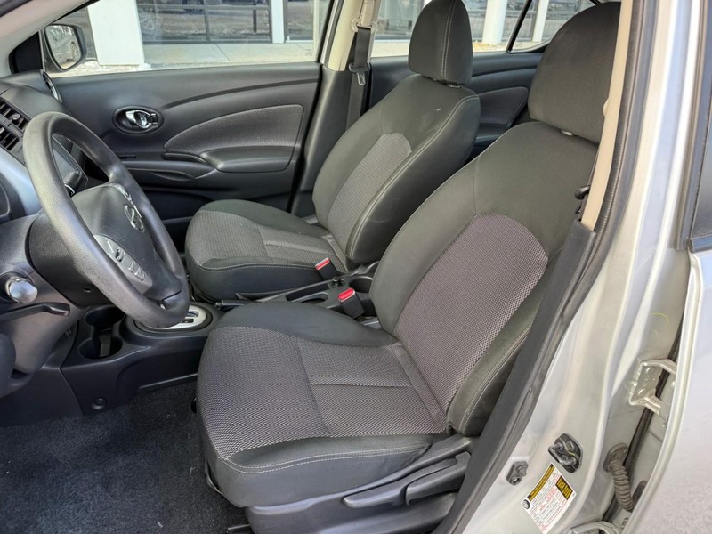 Nissan Versa Sedan Vehicle Image 09