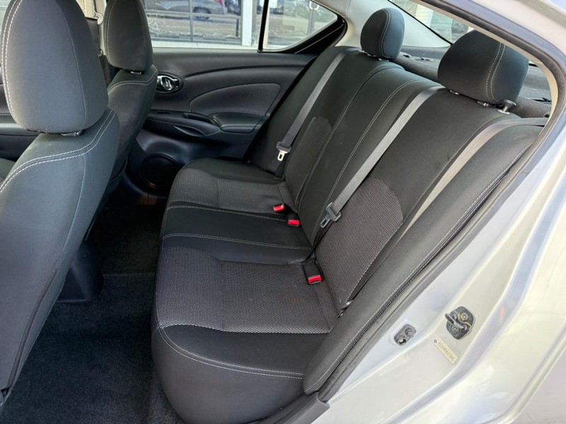 Nissan Versa Sedan Vehicle Image 11