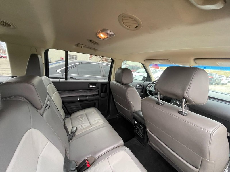 2017 Ford Flex SEL photo 3