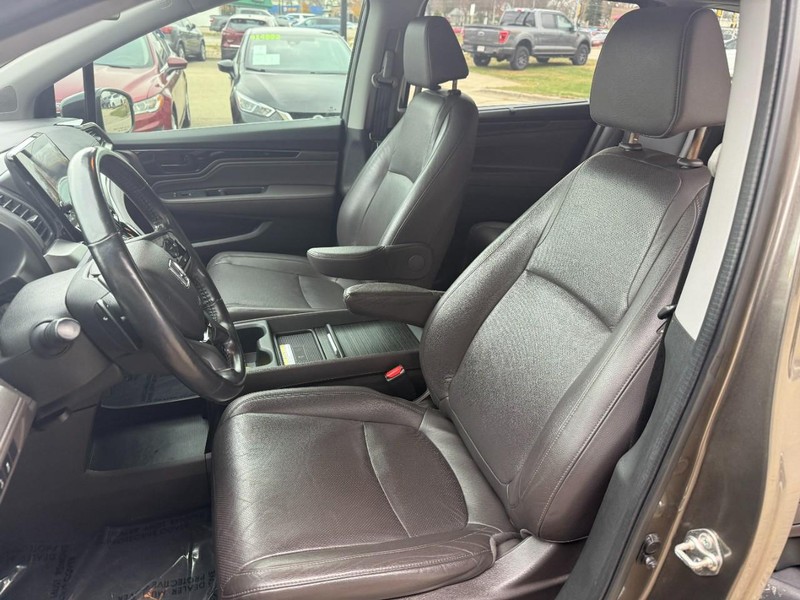 2018 Honda Odyssey Elite photo 3