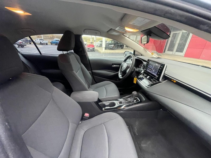 Toyota Corolla Vehicle Image 03