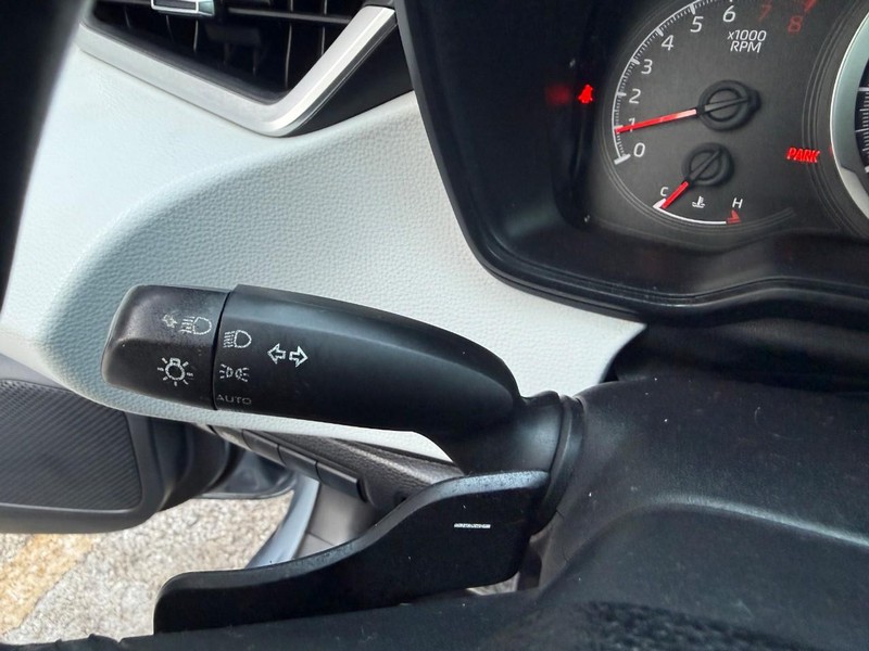 Toyota Corolla Vehicle Image 19