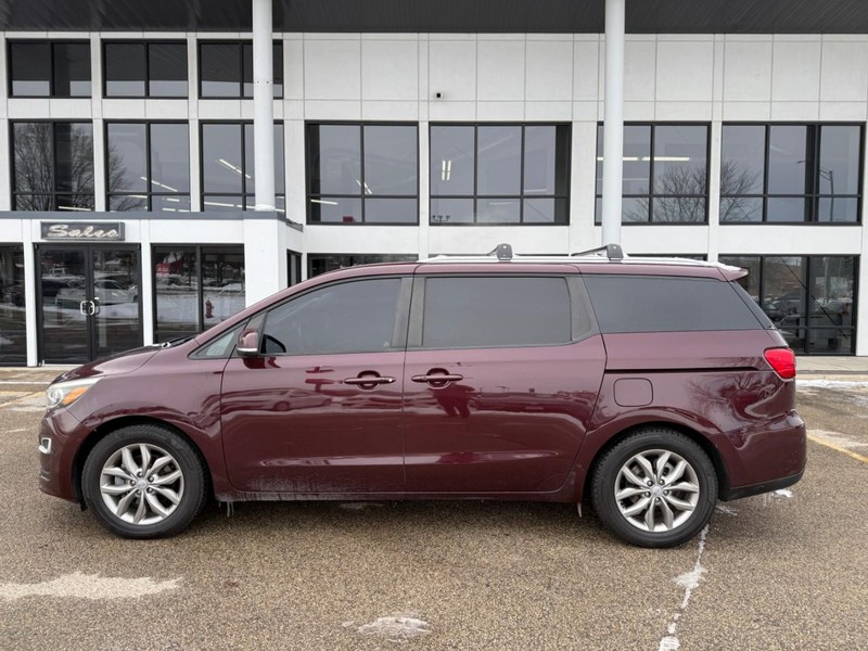 Kia Sedona Vehicle Image 08
