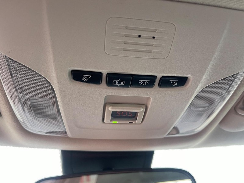 Toyota Corolla Vehicle Image 24