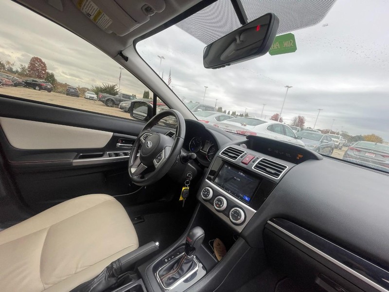 Subaru Crosstrek Vehicle Image 05