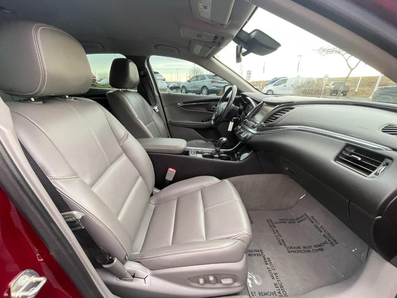 Chevrolet Impala Vehicle Image 10