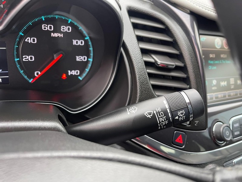 Chevrolet Impala Vehicle Image 27