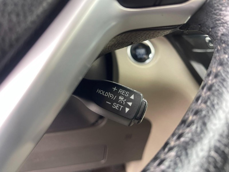 Toyota Sienna Vehicle Image 28