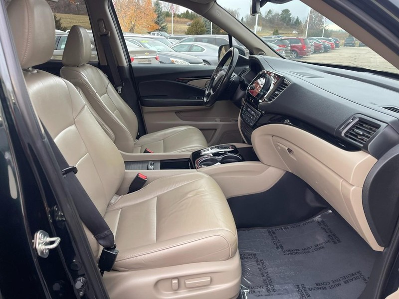 Honda Pilot Vehicle Image 11
