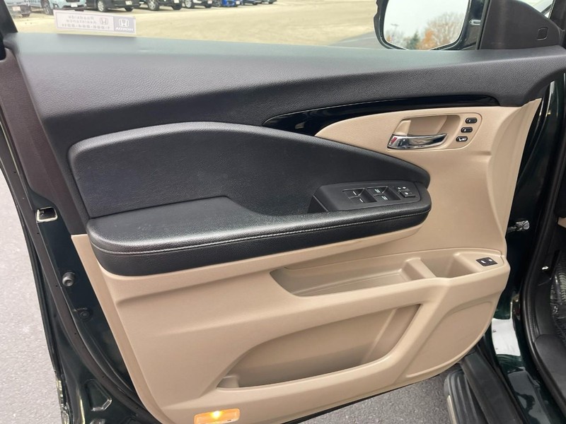 Honda Pilot Vehicle Image 25