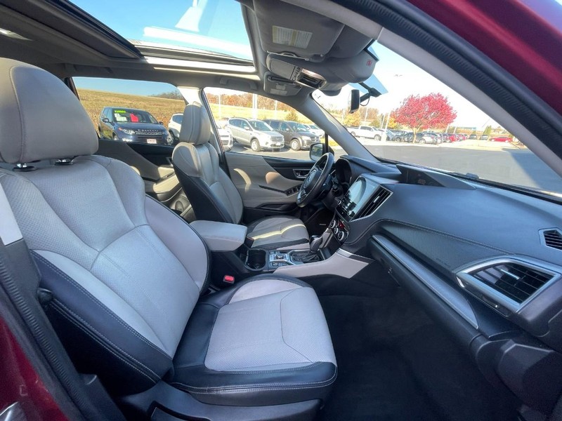 Subaru Forester Vehicle Image 12