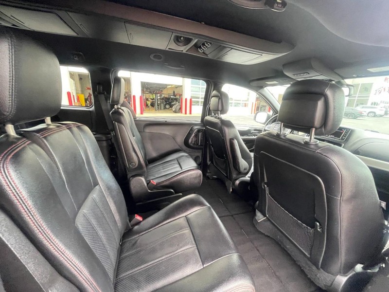 Dodge Grand Caravan Vehicle Image 14