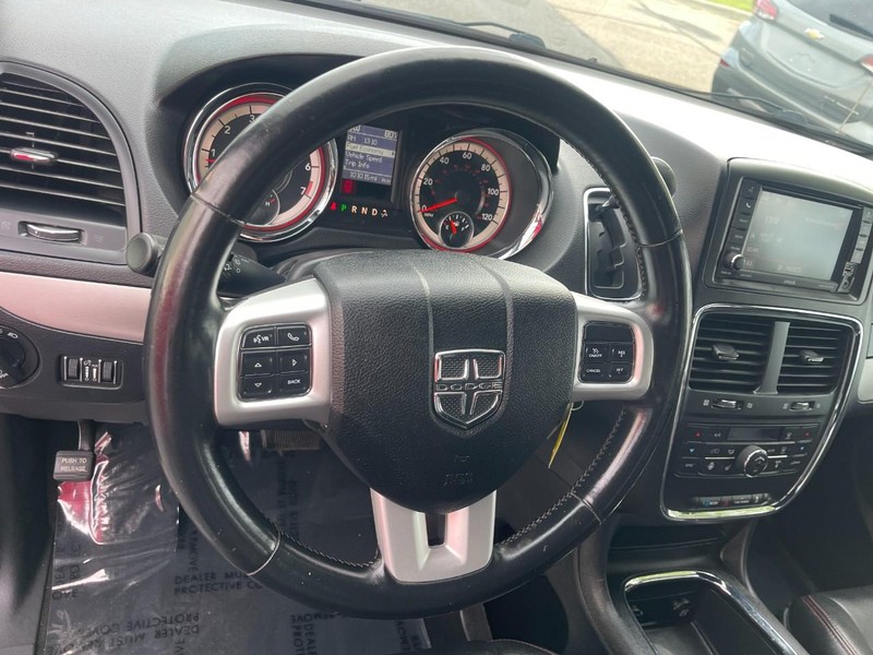 Dodge Grand Caravan Vehicle Image 20