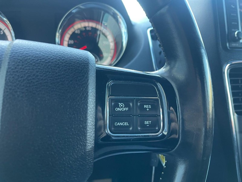 Dodge Grand Caravan Vehicle Image 19