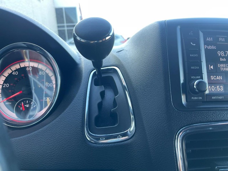 Dodge Grand Caravan Vehicle Image 24