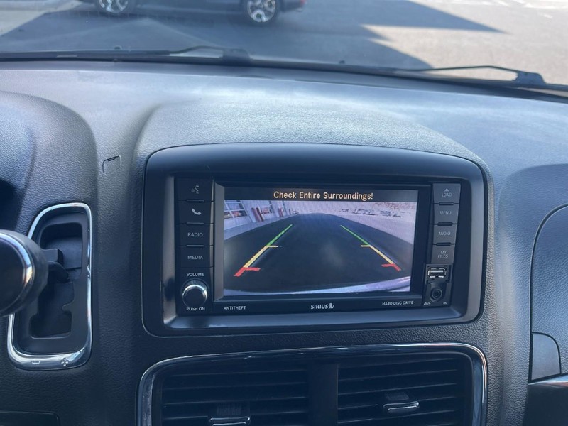 Dodge Grand Caravan Vehicle Image 25