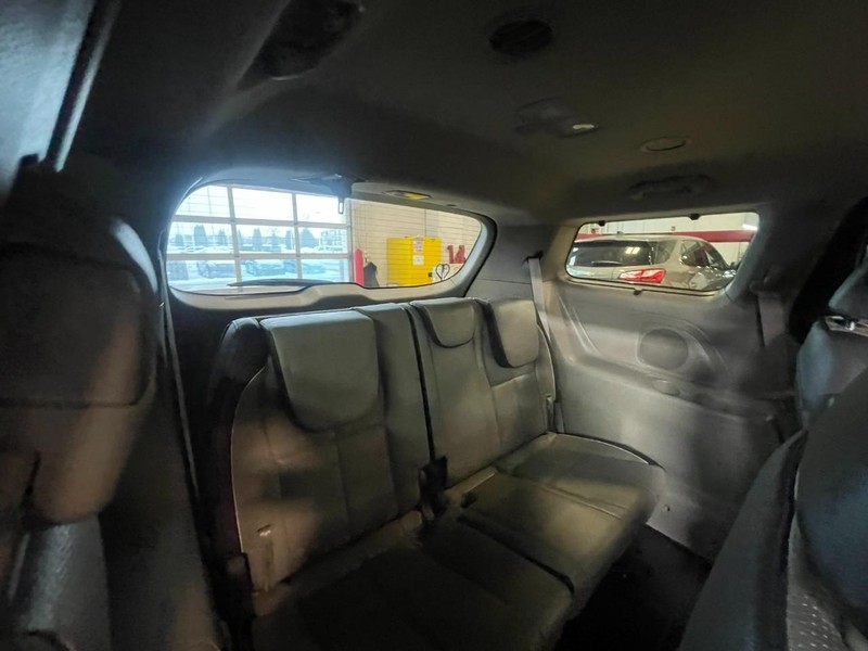 Kia Sedona Vehicle Image 13