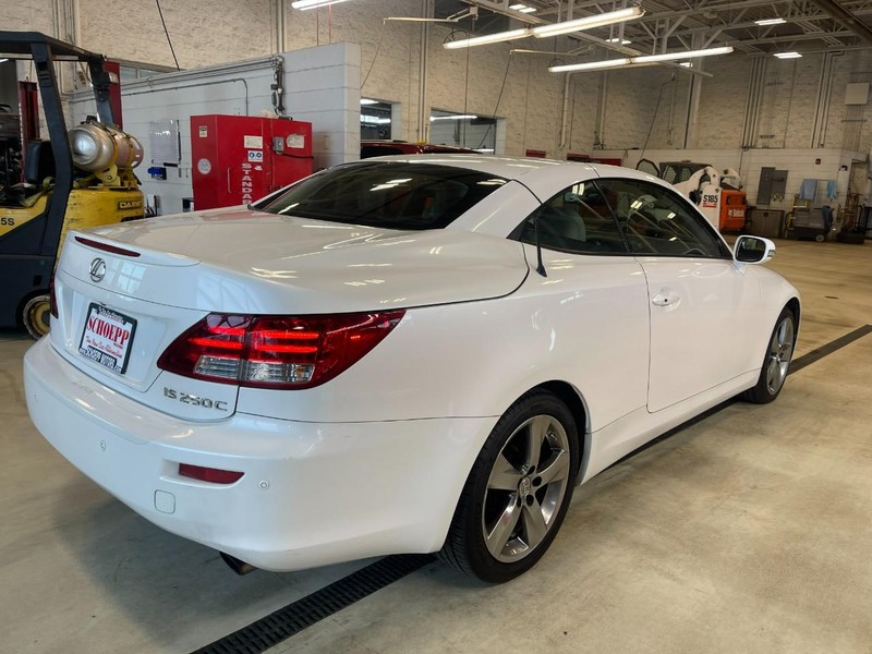 Lexus IS 250C Vehicle Image 07