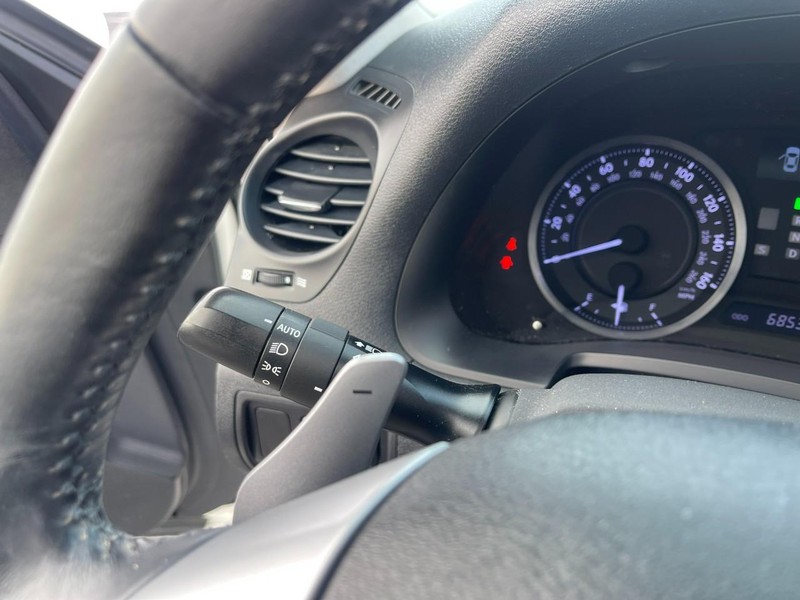 Lexus IS 250C Vehicle Image 22