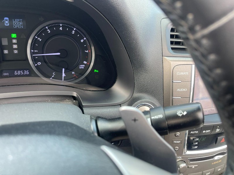 Lexus IS 250C Vehicle Image 23