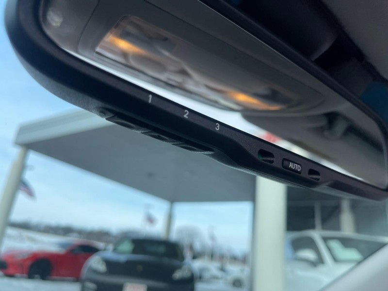 Lexus IS 250C Vehicle Image 29