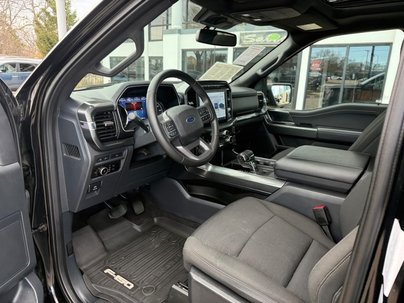 Ford F-150 Vehicle Image 10