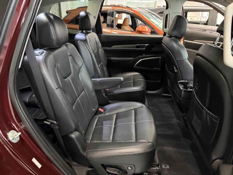 Kia Telluride Vehicle Image 18