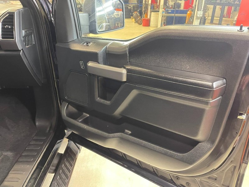 Ford F-150 Vehicle Image 11