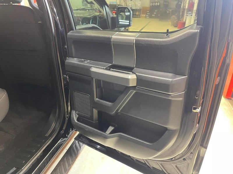 Ford F-150 Vehicle Image 13