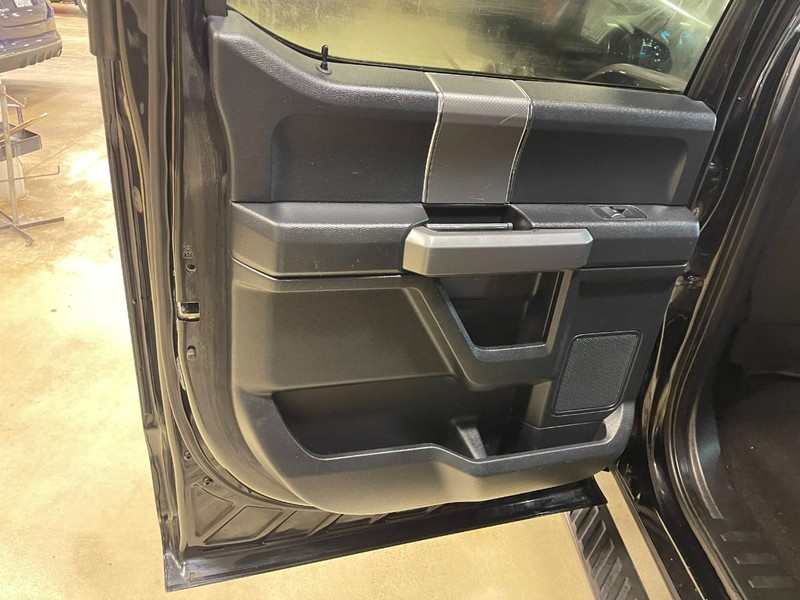 Ford F-150 Vehicle Image 15