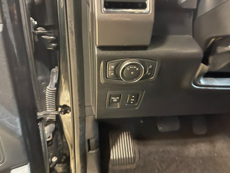 Ford F-150 Vehicle Image 18