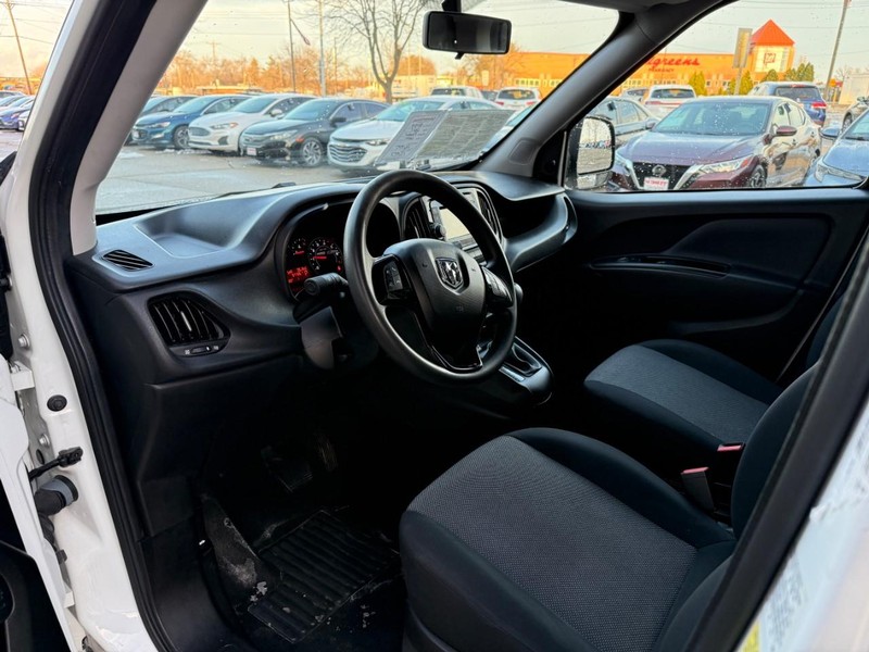 Ram ProMaster City Cargo Van Vehicle Image 10