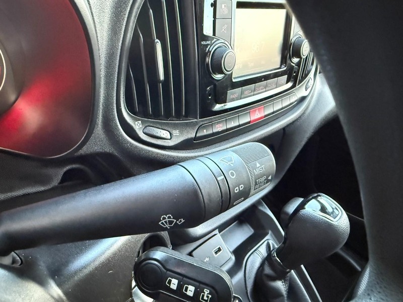 Ram ProMaster City Cargo Van Vehicle Image 23