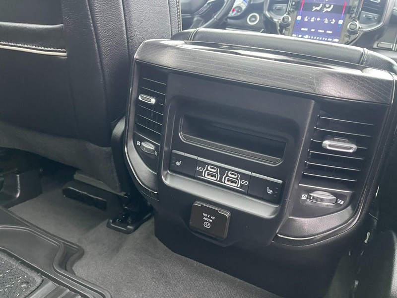 Ram 1500 Vehicle Image 16