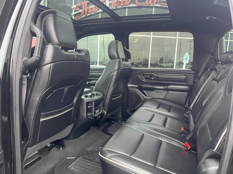 Ram 1500 Vehicle Image 18