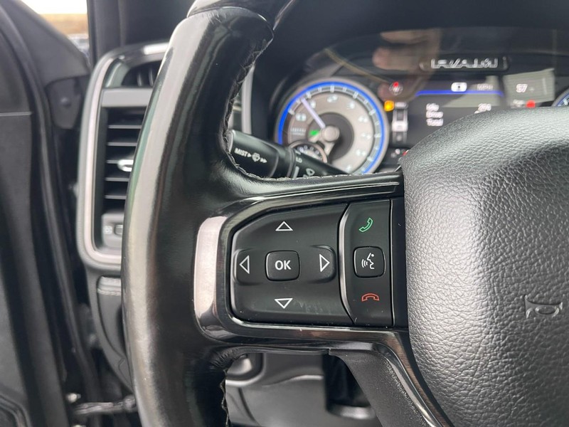 Ram 1500 Vehicle Image 24