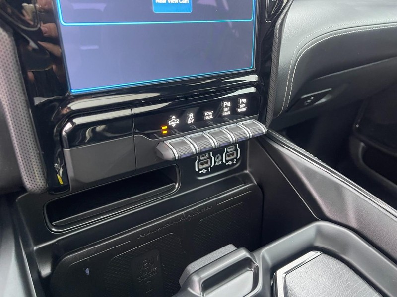 Ram 1500 Vehicle Image 32