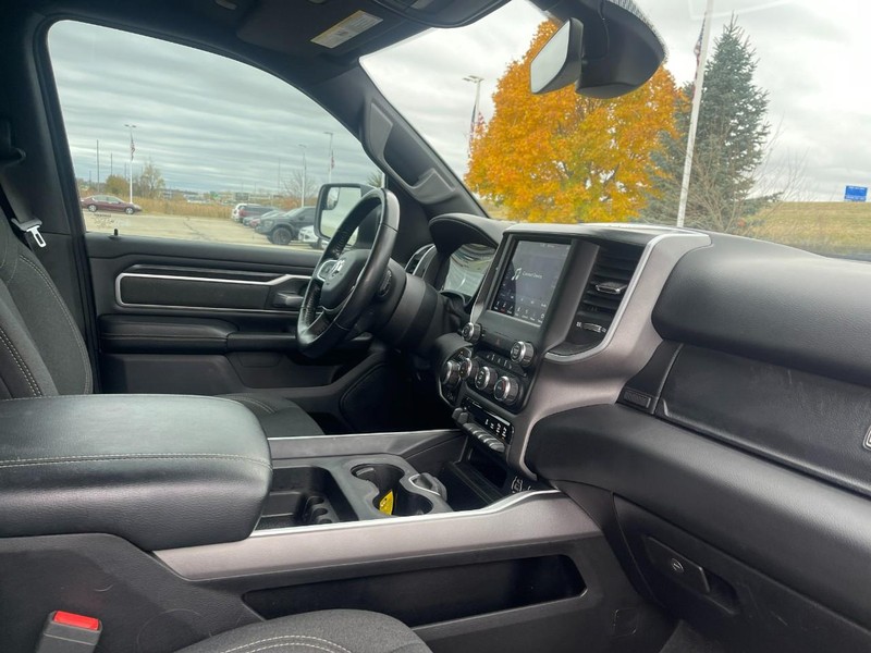 Ram 1500 Vehicle Image 02