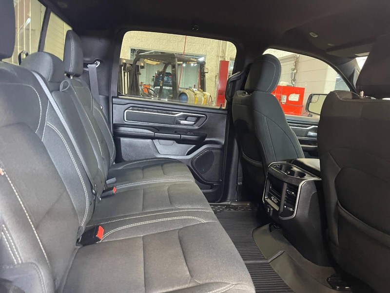 Ram 1500 Vehicle Image 12