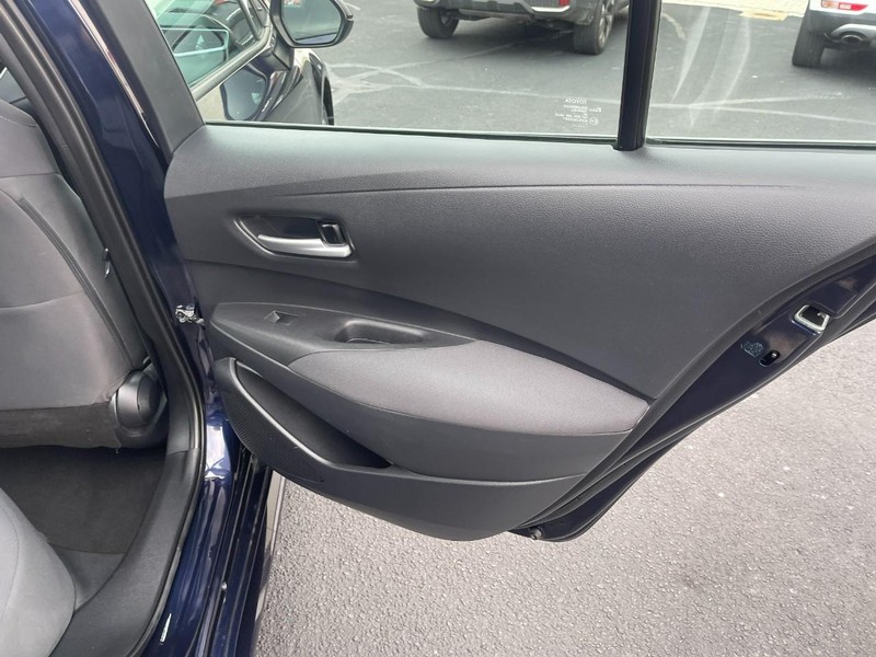 Toyota Corolla Vehicle Image 10